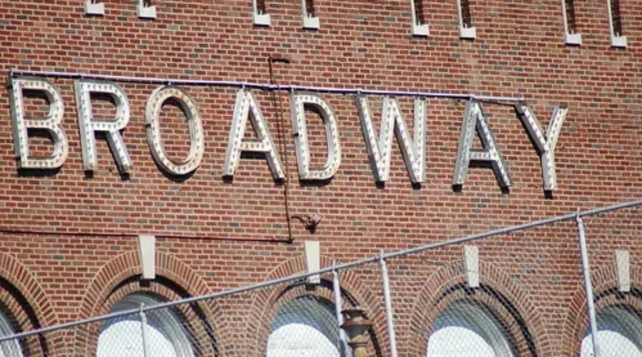 WATCH: CATS Becomes a Movie!