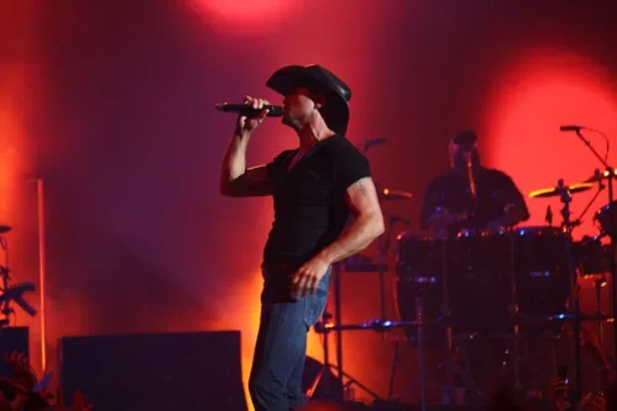 Tonight Is Tim McGraw’s “Here On Earth Experience Livestream concert. Here’s Everything You Need To Know!!!