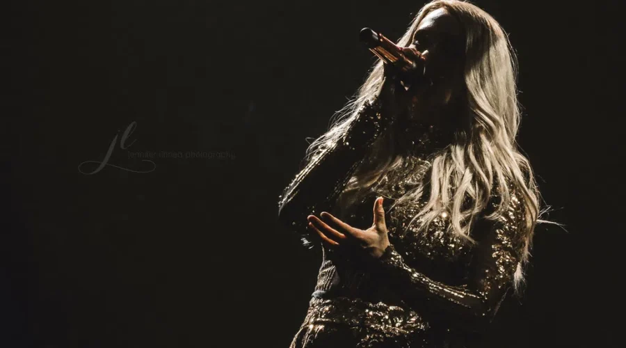 WATCH: Carrie Underwood’s “My Gift” Christmas Special Is On Tonight!