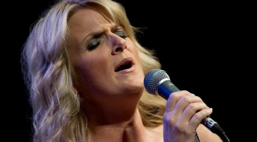 Trisha Yearwood Shares A “No Glam”, Make-up Free Selfie!!! I Love This!!!