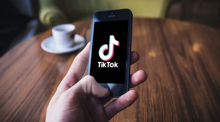 The Person Behind The Text To Speech Voice On TikTok Has Revealed Herself And She’s Canadian!