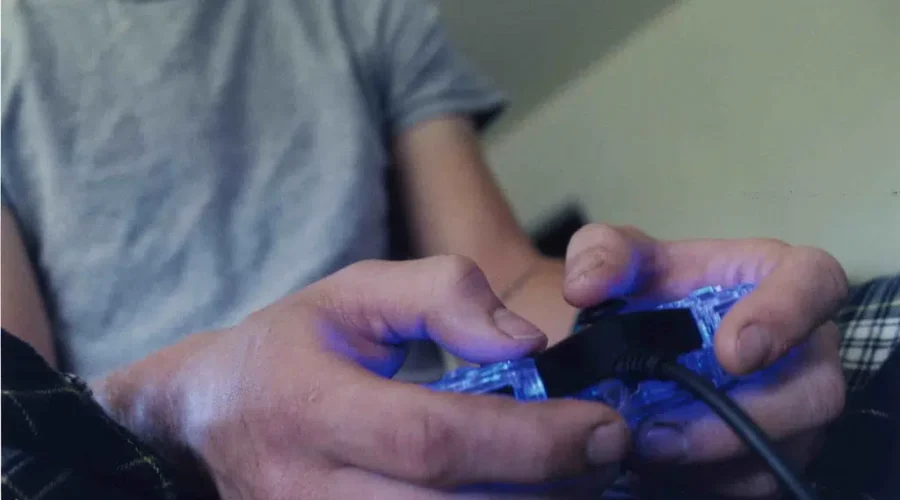 Is Your Dream Job To Play Video Games, Eat Doritos And Drink Mountain Dew? If So…Your Dream Could Come True!!