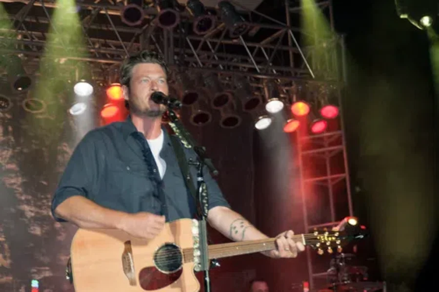 WATCH: Blake Shelton Once Again…Rocks A Majestic Mullet!!