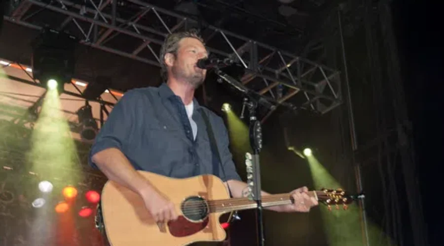 WATCH: Blake Shelton’s Turn For The #DeepCutsChallenge