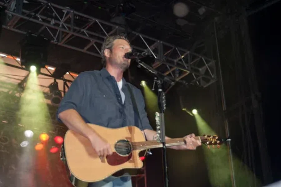 WATCH: Blake Shelton’s Turn For The #DeepCutsChallenge