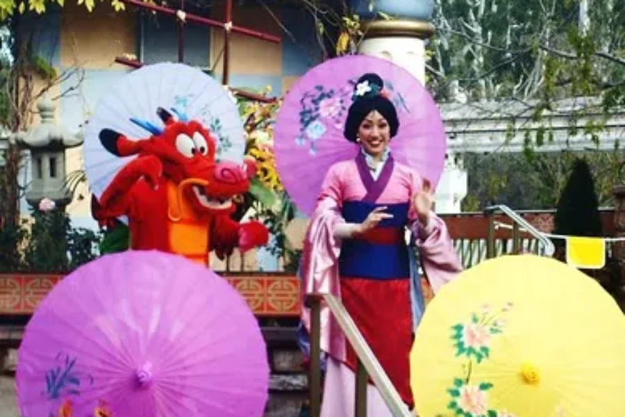 WATCH: “Mulan” With No Mushu? Wait A Second….