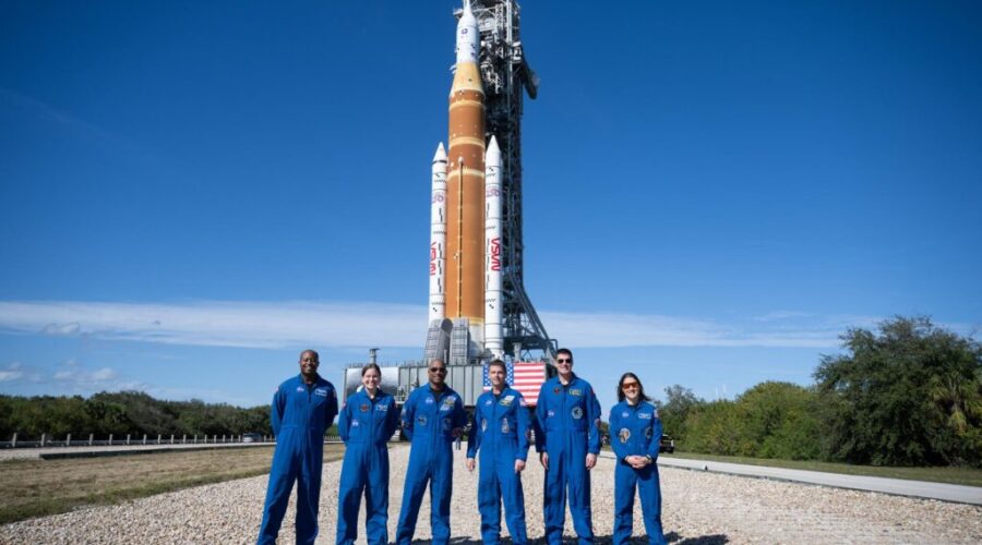 Artemis II crew on way to moon with Canadian Jeremy Hansen