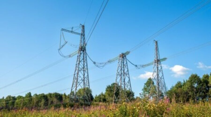 National transmission line explored by most Canadian Energy Ministers