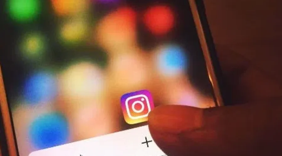 LISTEN: Luke Combs roasts Post Malone on Instagram. Here’s Why!