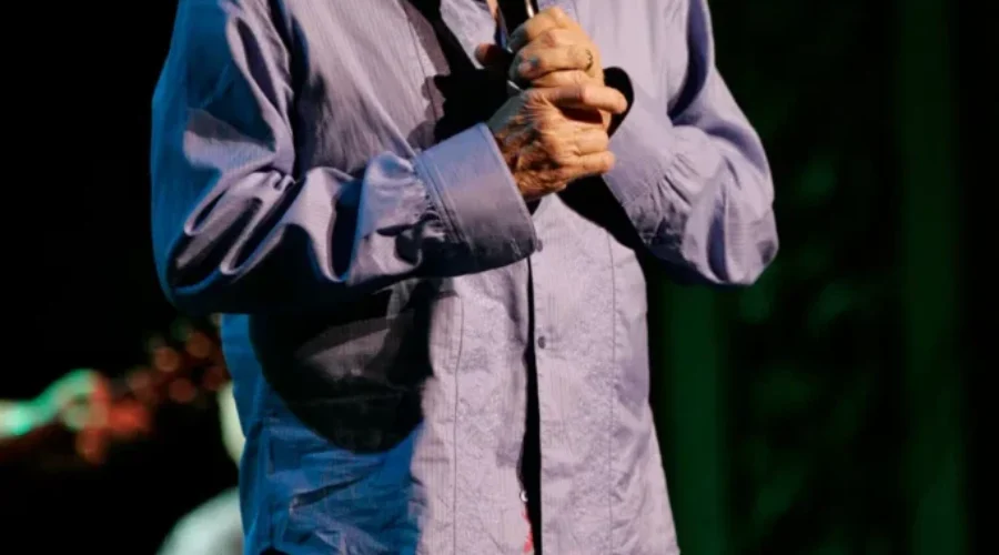 WATCH: Tributes to Kenny Rogers. RIP!