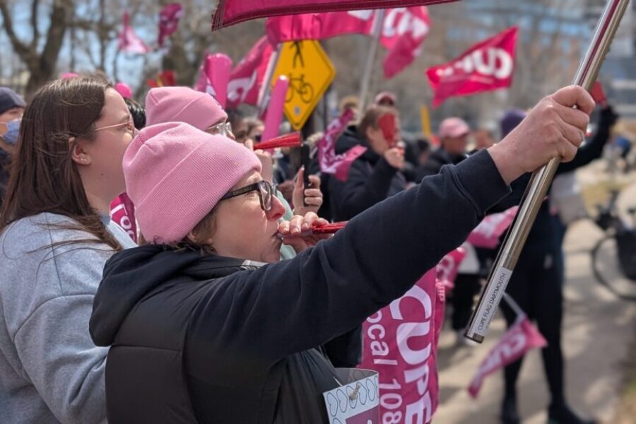 Province asks union to let members vote on offer as strike approaches