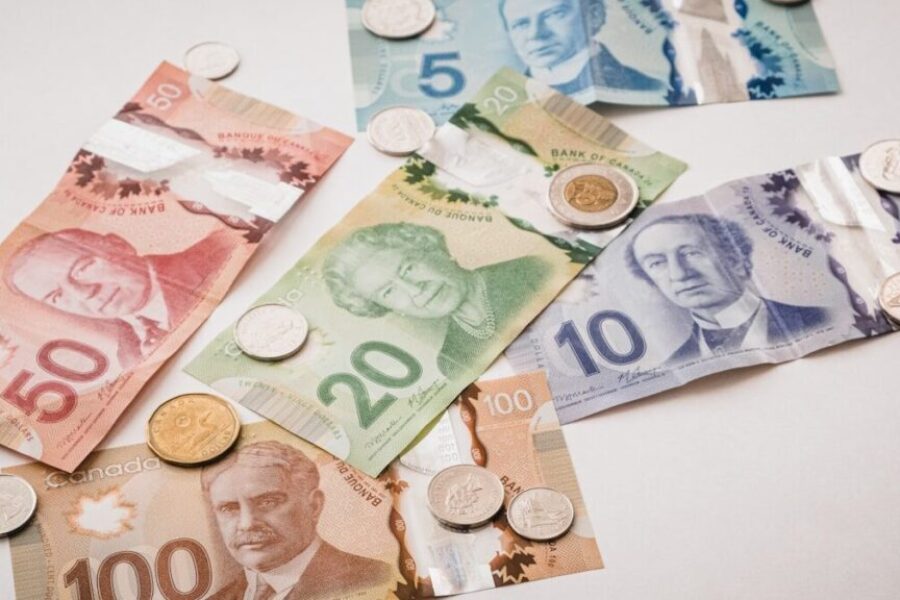 Federal, provincial minimum wage goes up