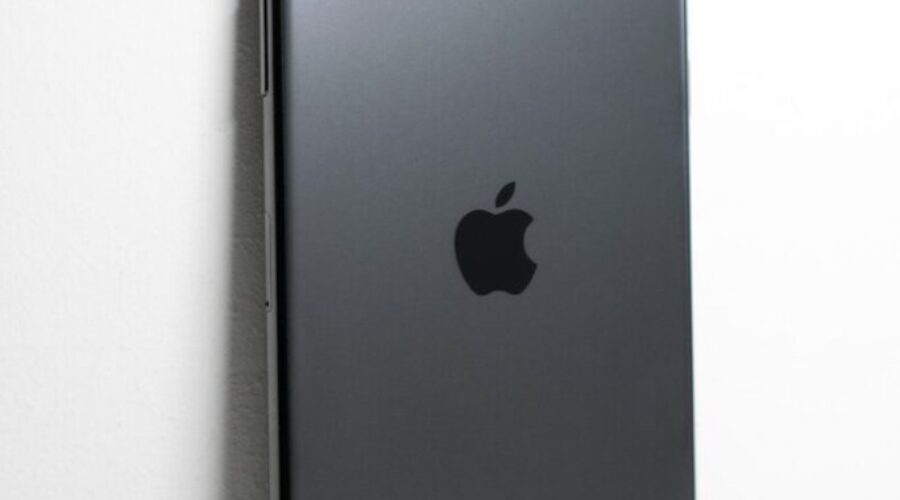 Are foldable phones back? Sort of…