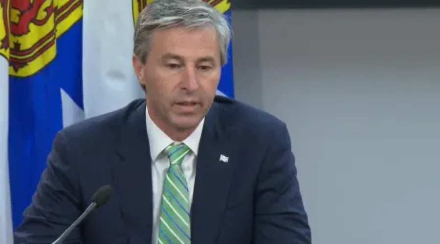 Houston shuffles cabinet, announces new energy minister