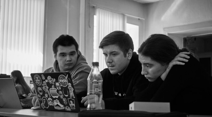 What Actually Works to Keep Teens Safe Online